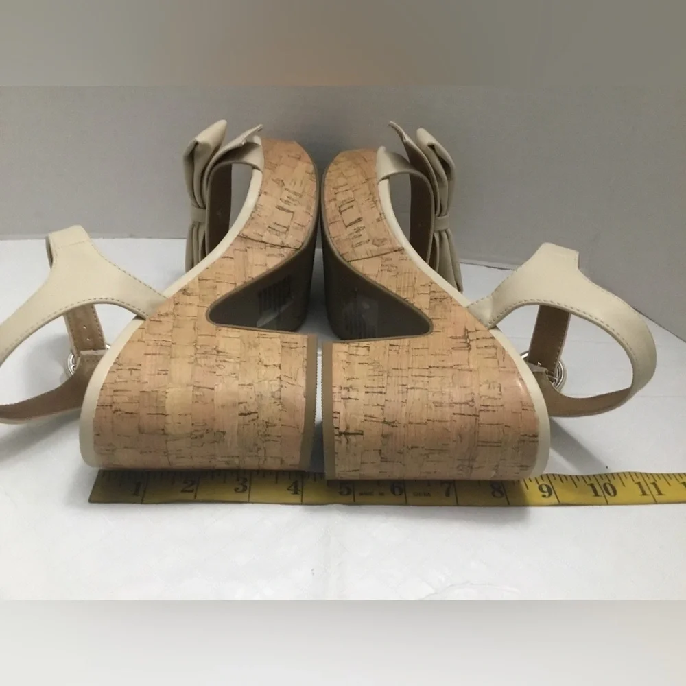 LC Lauren Conrad stylish platform